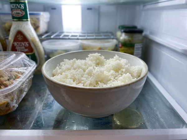 cooked-rice-in-fridge